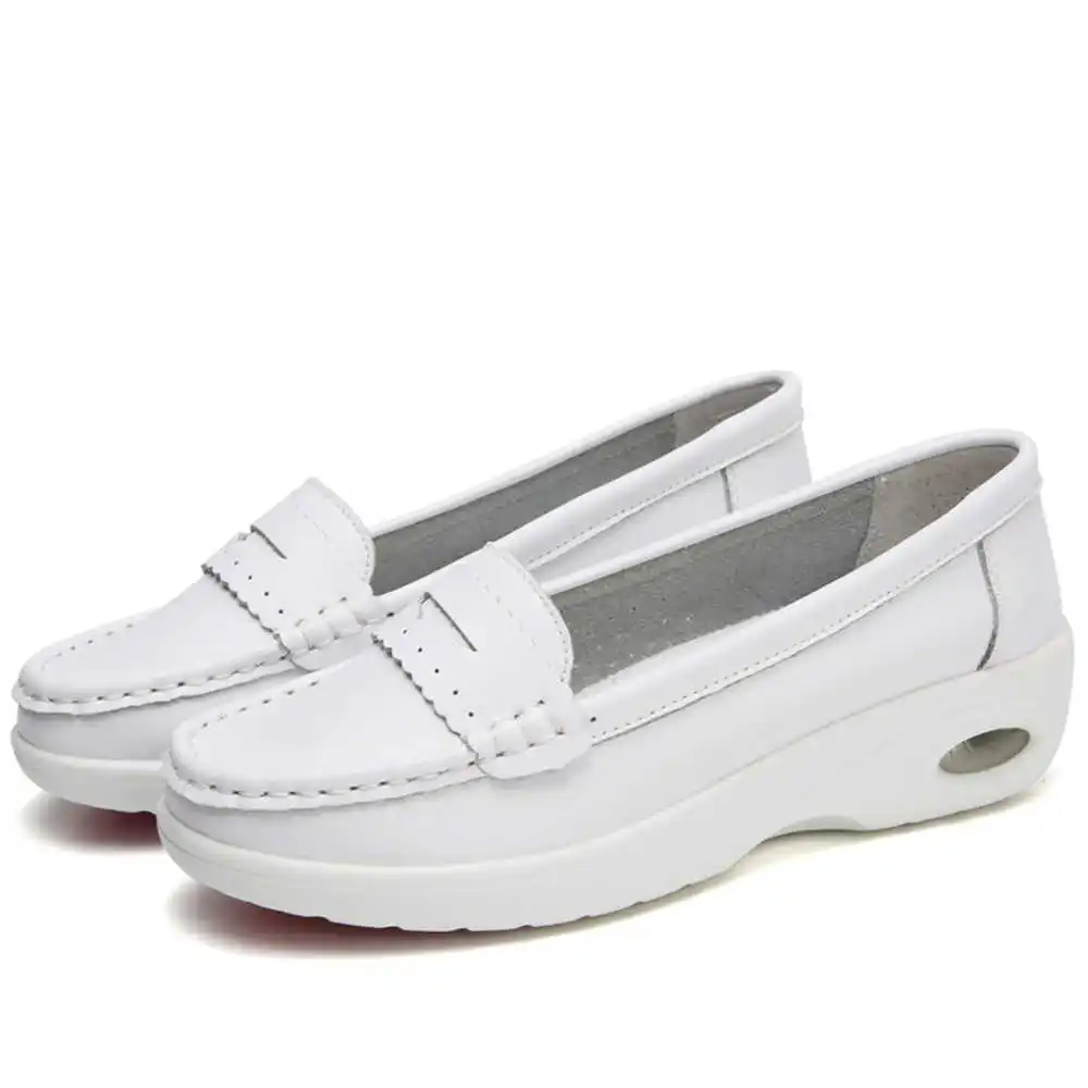 Thick Sole Slipon White Traine - Luxury Lifestyle Of Celebrities reseña y precio